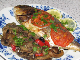 Dorada cu ciuperci la cuptor / Baked Dorada on mushrooms bed