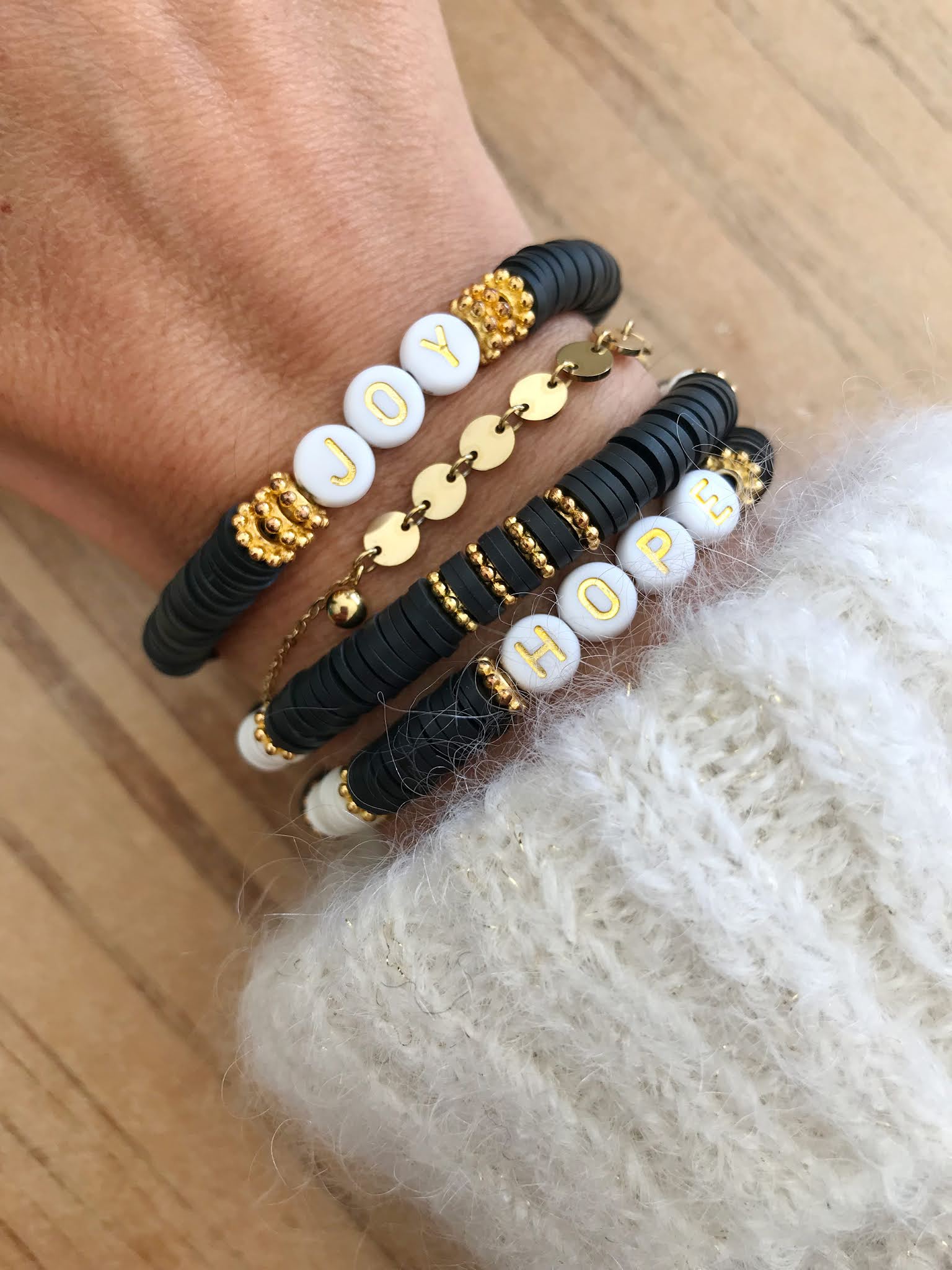 Mes bracelets en perles Heishi Hélène et les jolis mômes