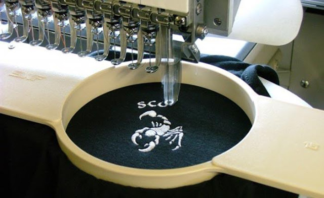 Thêu logo lên áo thun