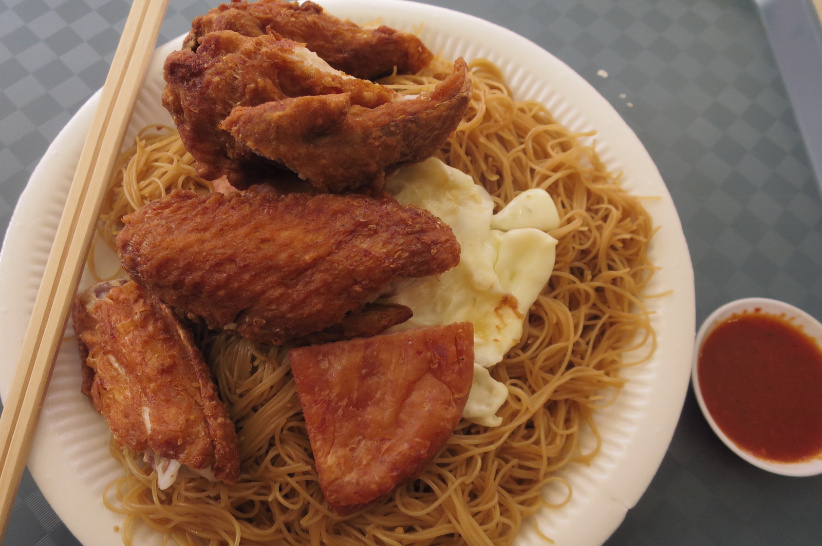Small Potatoes Make The Steak Look Bigger: Yan Fried Bee Hoon (焱
