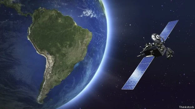 Imagem de satélite orbitando a Terra segundo as agências espaaciais