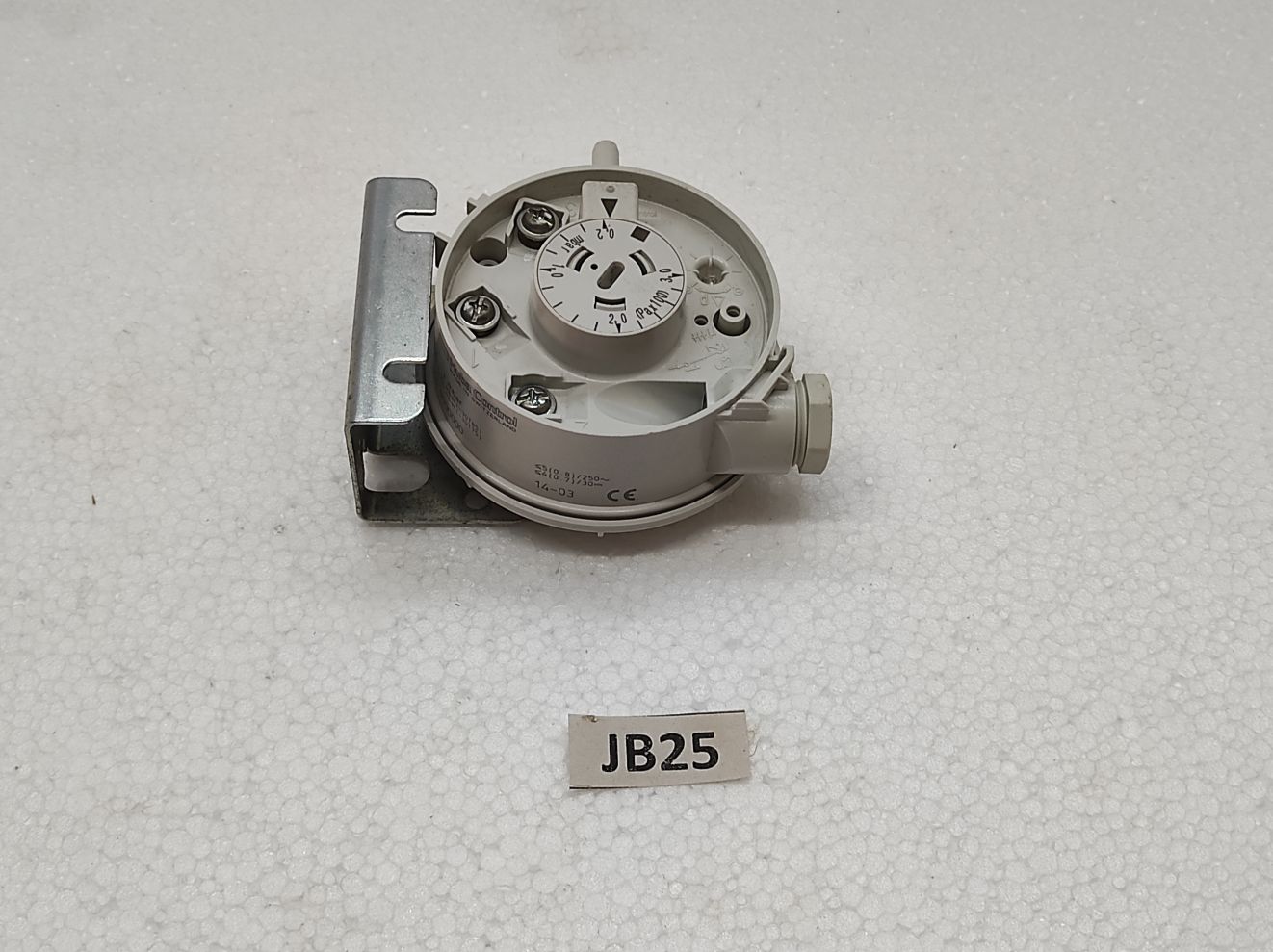 HUBA CONTROL 604 MECHANICAL PRESSURE SWITCH 0.23 mbar MAX 50/75 mbar