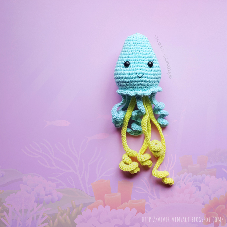 How to crochet the most beautiful jellyfish (Free amigurumi pattern