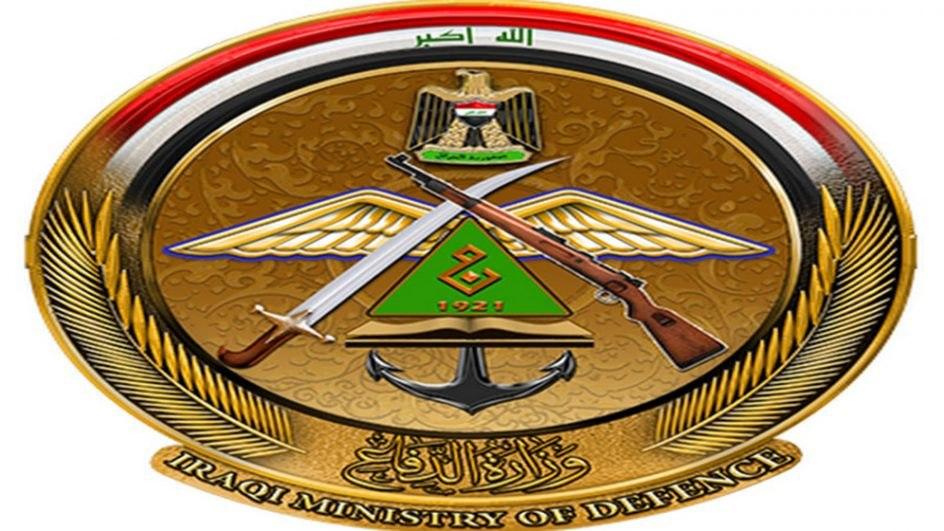 وزير الدفاع يصادق على اتفاقيات توطين الرواتب لمنتسبي وزارتنا مع المصارف المتعاقد معها