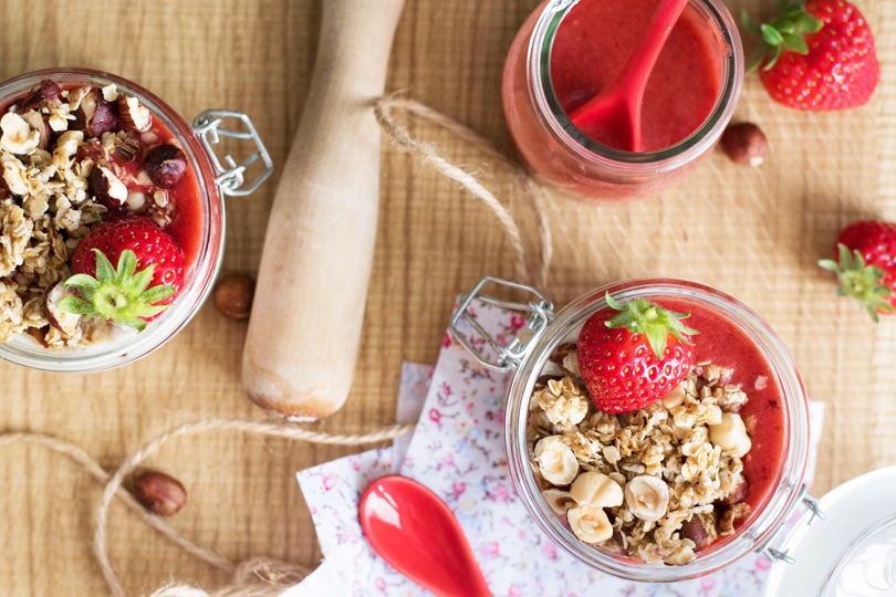 recette Yaourt au coulis de fraise et granola