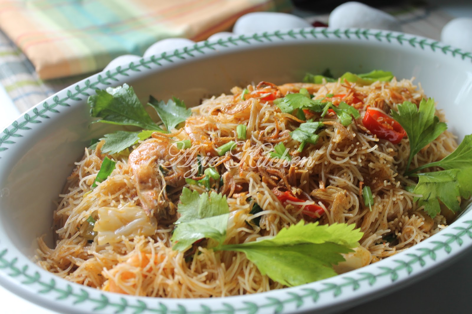 Mee Hoon Goreng Untuk Feeza dan Raja Shah - Azie Kitchen