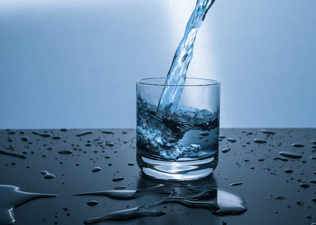 Kurang minum air putih bikin otak kita "lemot"