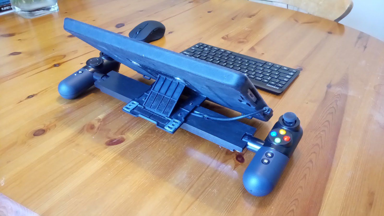 Motion Graphics Surface Pro 4 Gaming Controller Mark 2