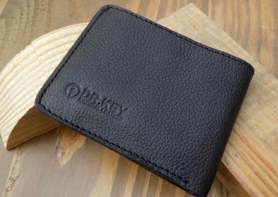 محفظة جلدية للنقود محفظة جلدية للنقود