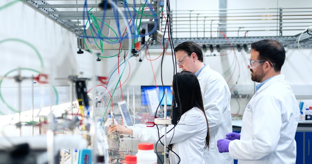 √60+ Contoh Soal Teks Laporan Percobaan, Pidato, Cerpen