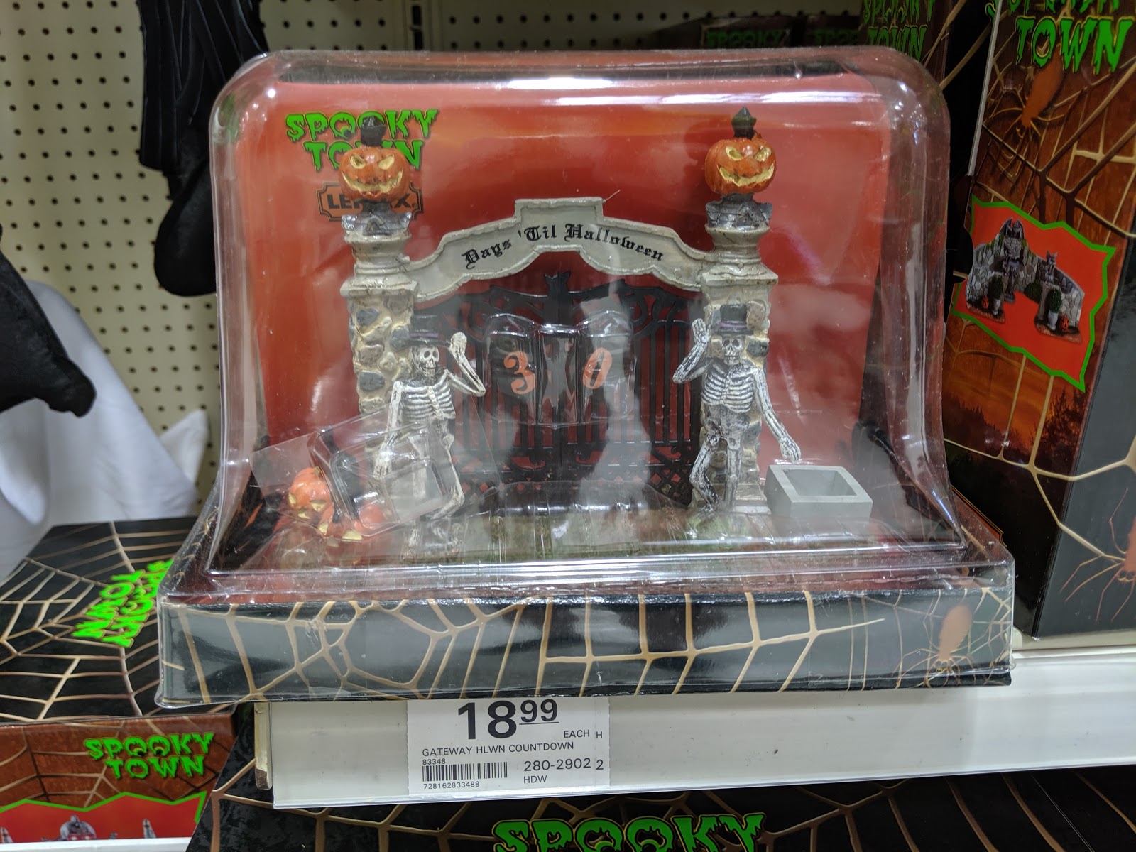 Lemax SpookyTown Gateway Halloween Countdown 2019 Menards