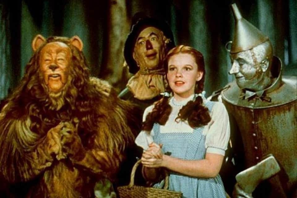 New Line Cinema разрабатывает ремейк музыкальной сказки «Волшебник страны Оз» New Line Cinema разрабатывает ремейк музыкальной сказки «Волшебник страны Оз»