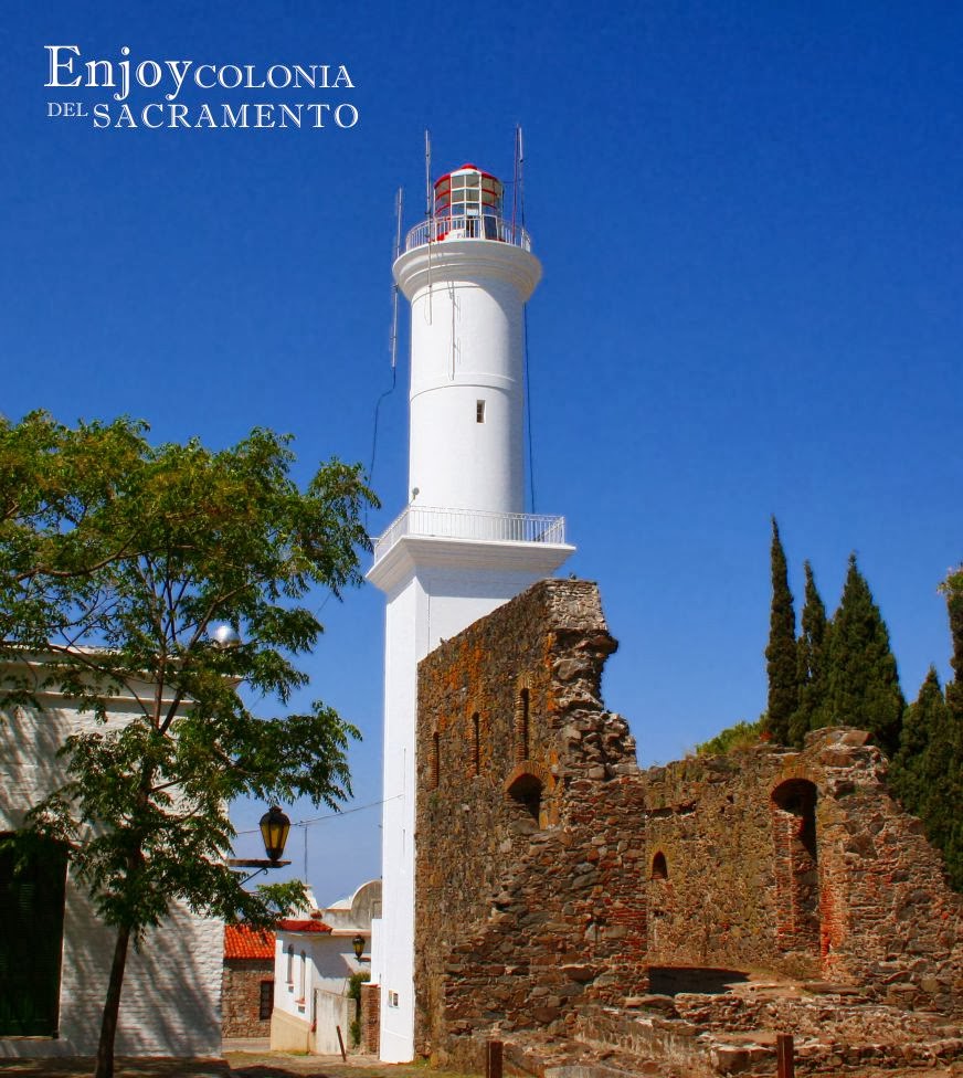 Faro Colonia del Sacramento