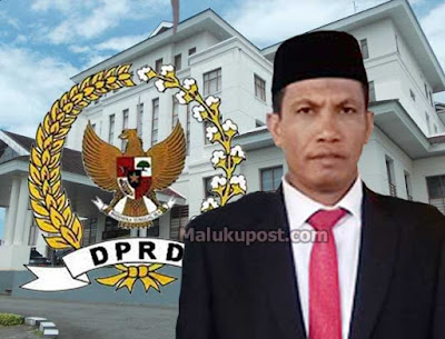 Ambon, Malukupost.com - Rencana pemerintah membangun bandar udara (bandara) di kecamatan Gorom, kabupaten Seram Bagian Timur (SBT) akan membuka keterisolasian daerah dan mempermudah masyarakat dalam mendapatkan pelayanan jasa transportasi udara.  "Saya selaku perwakilan masyarakat SBT, khususnya Gorom dan sekitarnya, mendukung program ini karena bisa mengangkat daerah itu serta membuka keterisolasian. Jadi, saya selama masih legislatif akan mengawalnya," kata anggota komisi C DPRD Maluku, Ridwan Elys, di Ambon, Selasa (18/7).