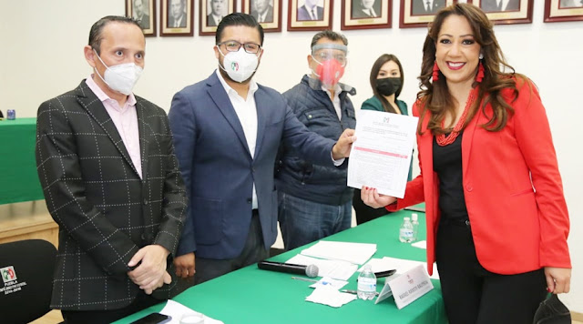 Sandra Montalvo se registra como precandidata a diputada federal por el distrito 3 de Teziutlán