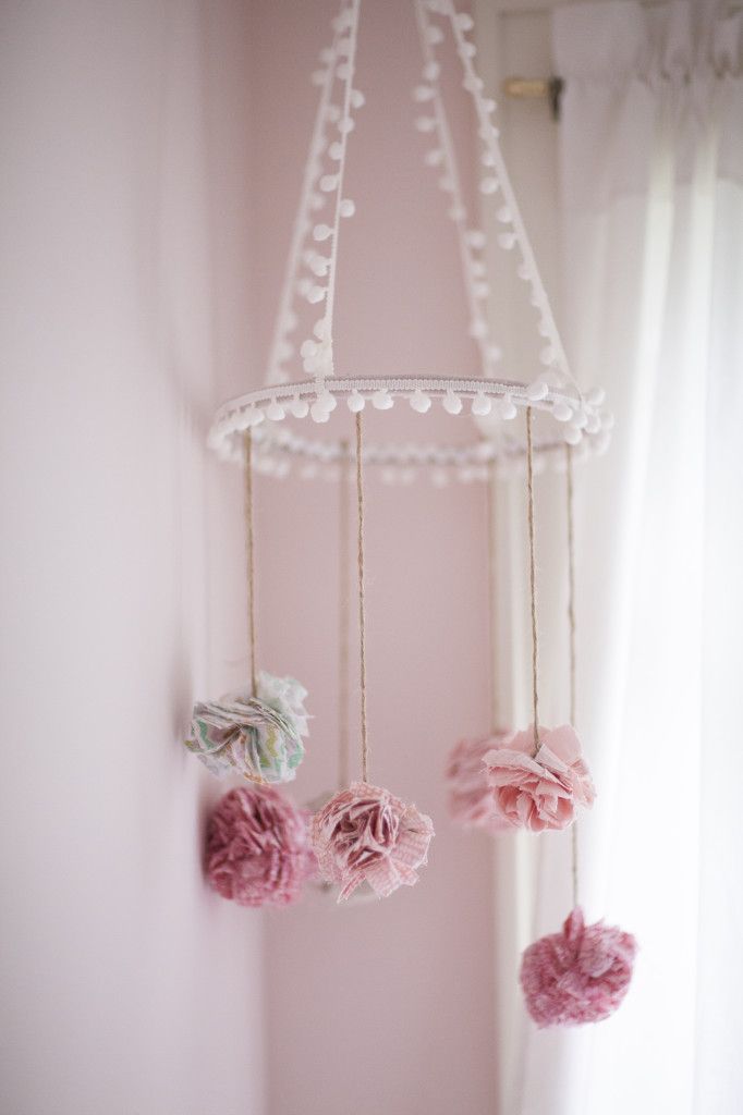 10 DoItYourself Hanging Mobiles Decor Units