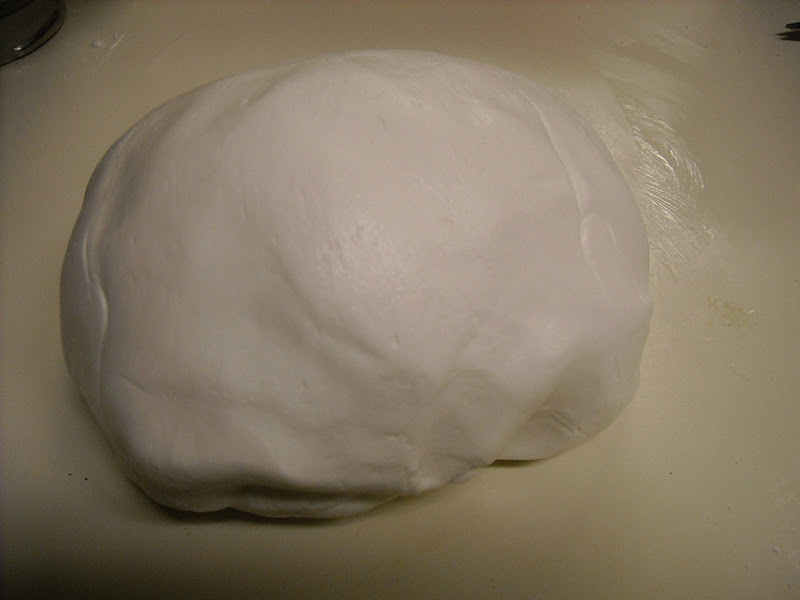 A Crafty Cook Marshmallow Fondant in Stand Mixer