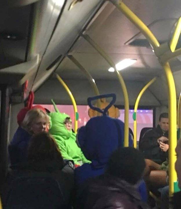 Another collection of photographs with unexpected passengers of public transport, which Internet users simply could not help but capture, which posted their photo evidence on a worldwide network.