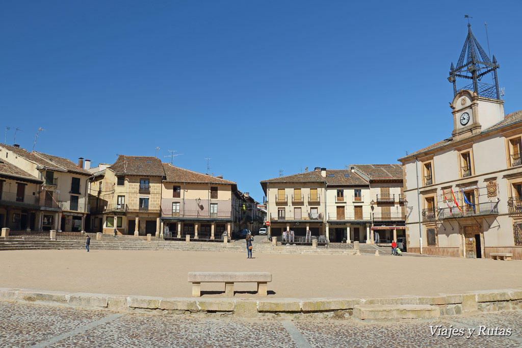 Plaza Mayor de Riaza, Segovia