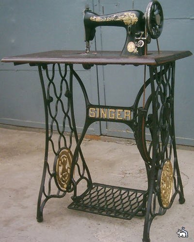 Швейная машинка с ручным приводом. Швейная машинка (Zinger super 2001). Швейная машинка Зингер 2022. Машинка Зингер ножная. Zinger швейная машинка 2022.