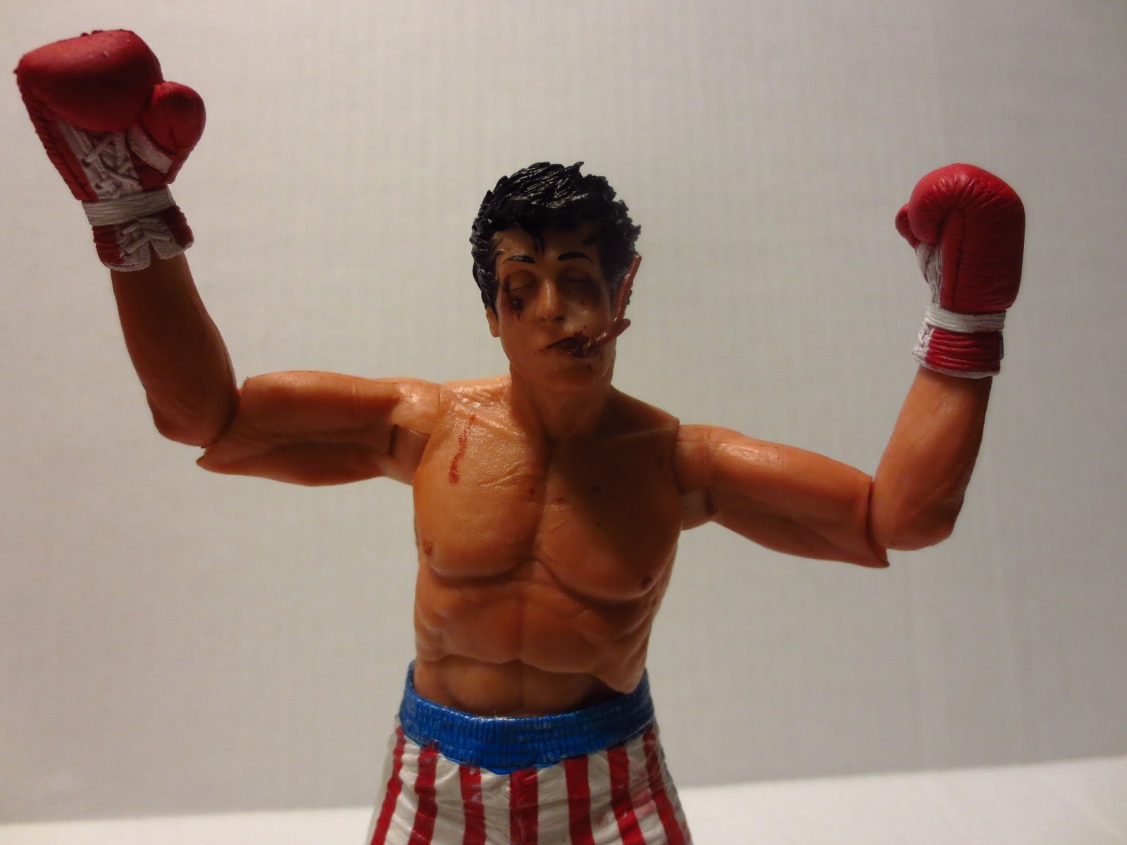 NECA ROCKY IV Rocky Balboa Figure Stallone EUR 75,49 - FR
