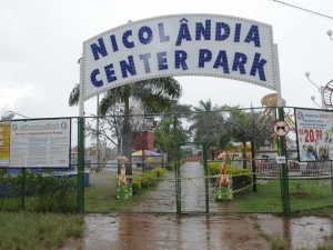 Autoridades interditam o Nicolândia em Brasília