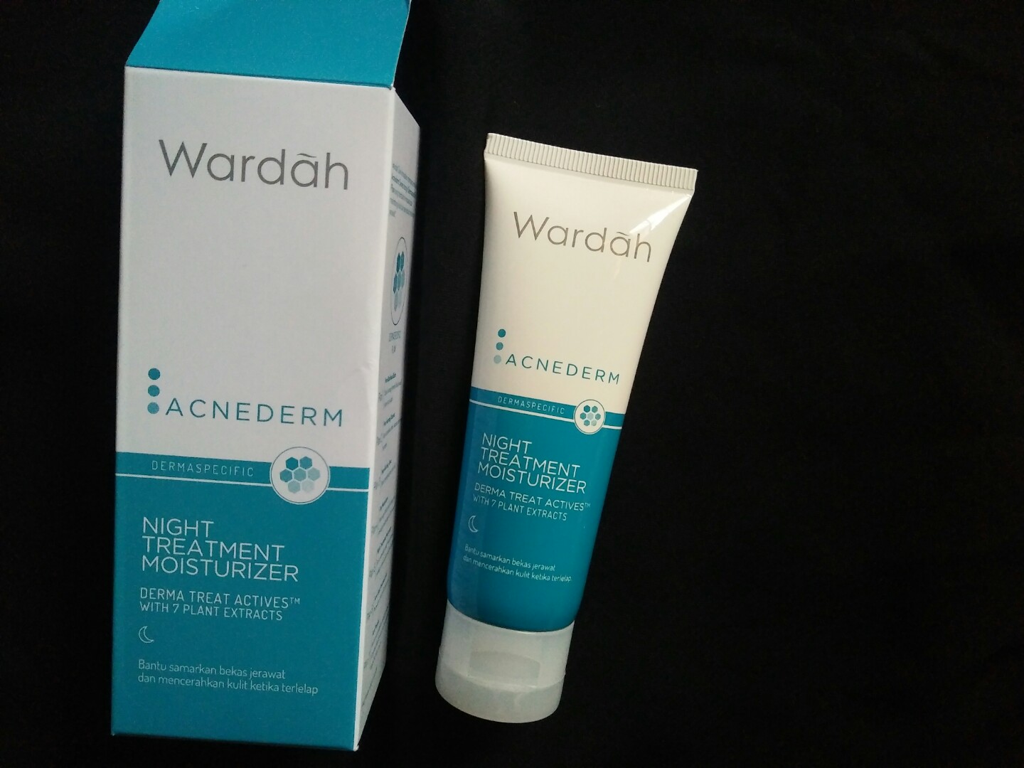 BENEFITS WARDAH ACNEDERM SERIES