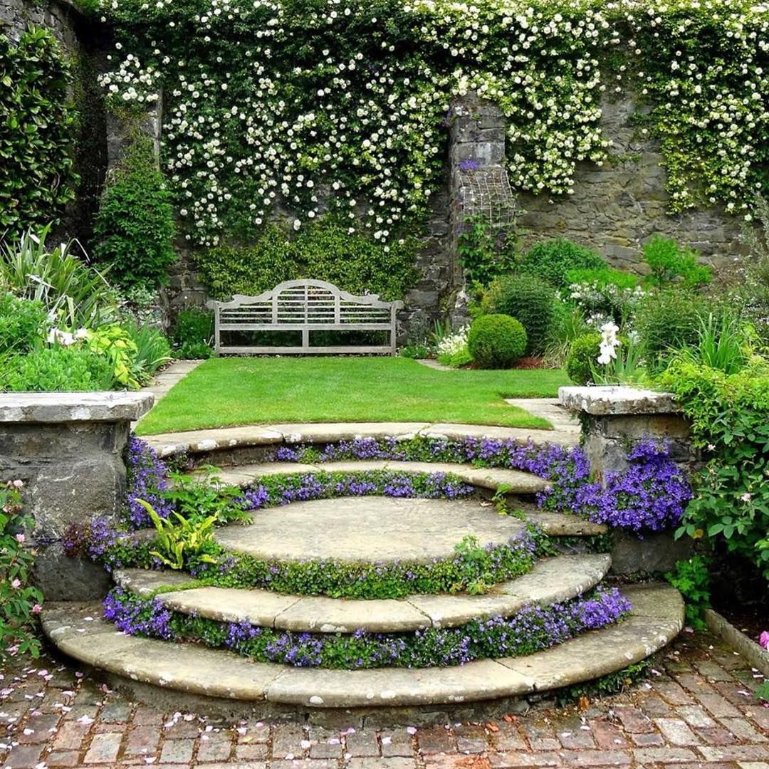 Eye For Design Landscape With Old World Style Garden Benches
