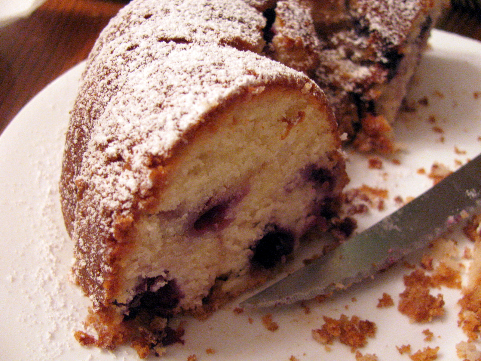 Blueberry Sour Cream Coffee Cake
