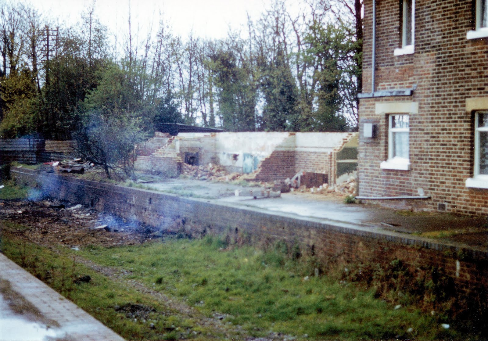 Fort Brockhurst demolition of waiting room extension