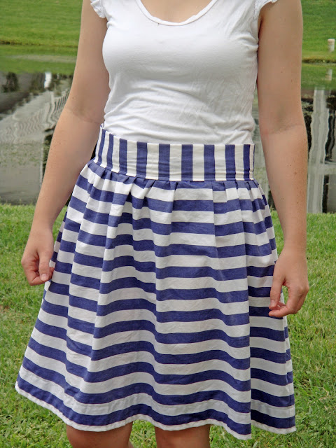 Sew Festive Handmade: Sartorial Saturday: Nautical Striped Skirt