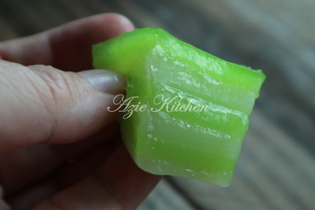 Kuih Lapis Tepung Ubi Yang Sedap