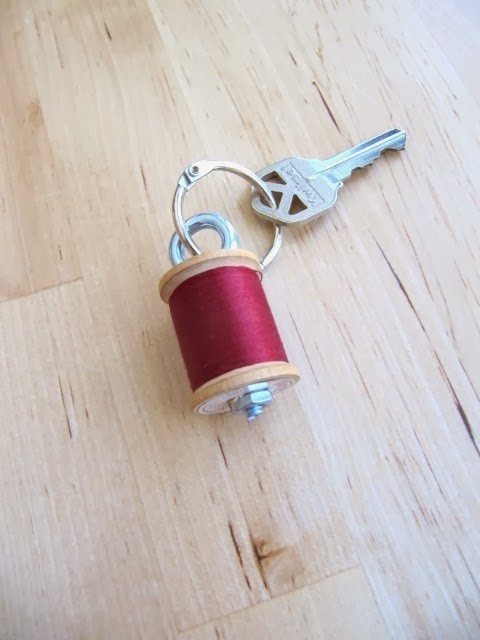 Sew Many Ways...: Spool of Thread Key Chain...