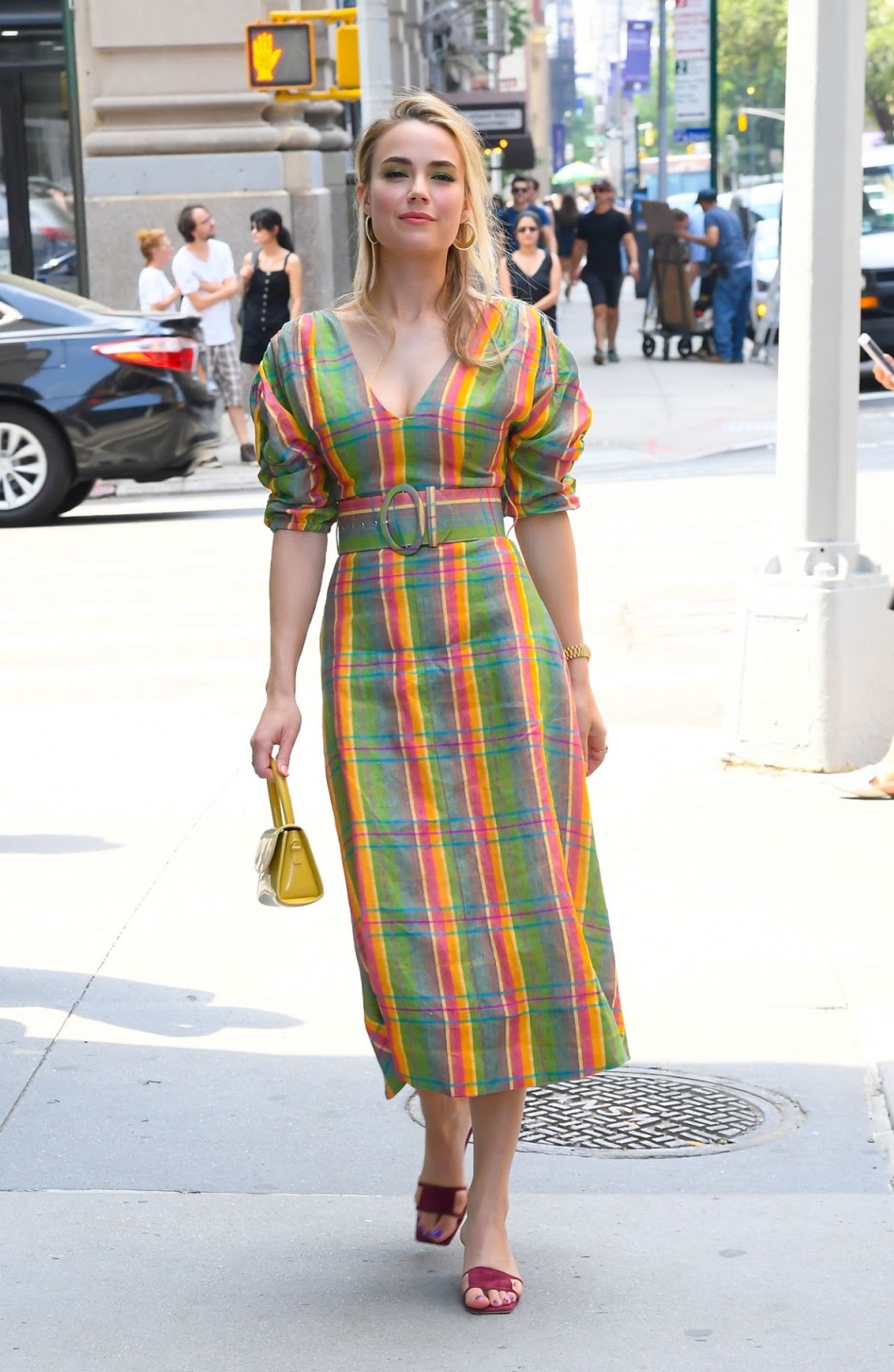 Rebecca Rittenhouse – Outside BUILD in NYC 07/29/2019