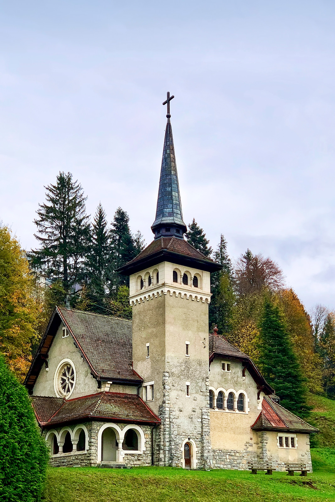 Ausflug zur Kirche in den Schweizer Alpen in Montreux
