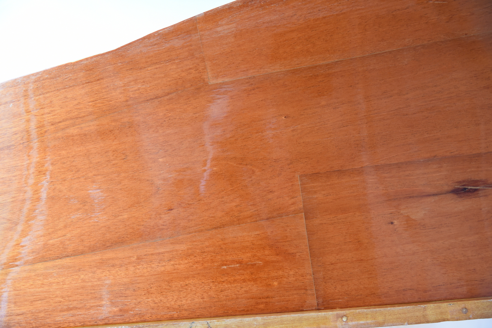 Head for the Hills How to Varnish boats