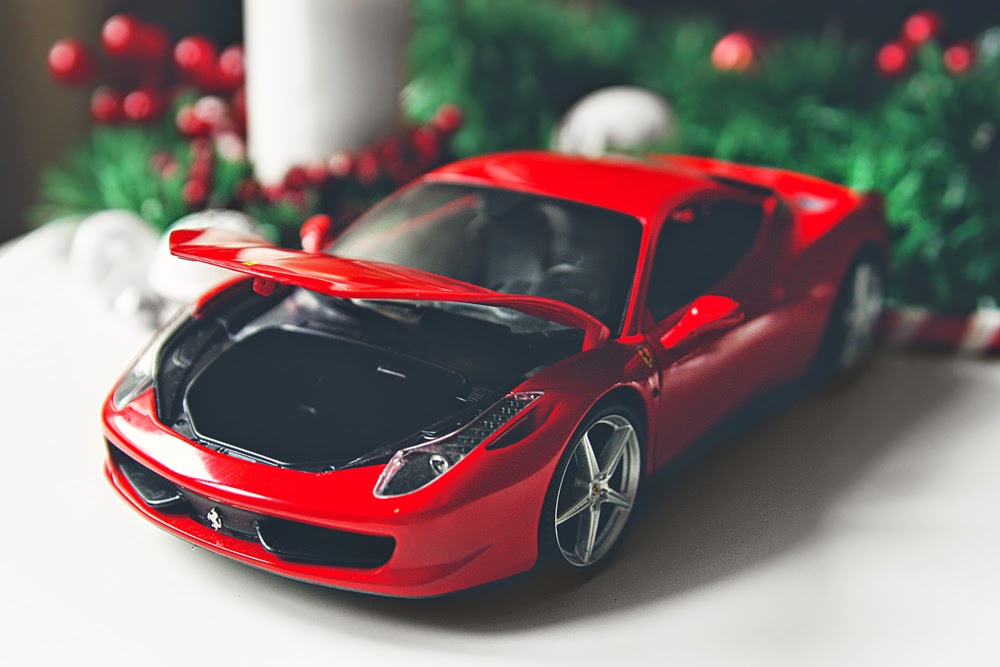 1/18 Hot Wheels Ferrari 458 Italia