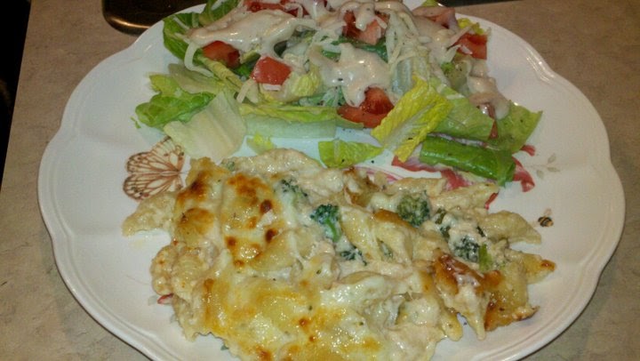 in the words of eric... "delicious foods.": Cheesy Crab Pasta Casserole