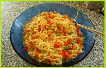 मैगी की सब्ज़ी बनाने की आसान विधि - Maggi Sabzi Recipe in Hindi मैगी की सब्ज़ी बनाने की आसान विधि - Maggi Sabzi Recipe in Hindi