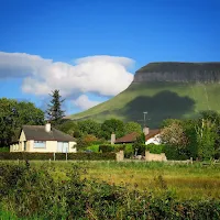 Photos of Ireland: Pictures of Benbulbin
