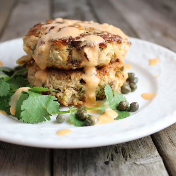 TUNA CAKES WITH JALAPEÑO AND CILANTRO TUNA CAKES WITH JALAPEÑO AND CILANTRO