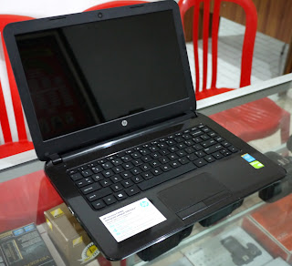 Laptop HP Sleekbook 14-r017TX