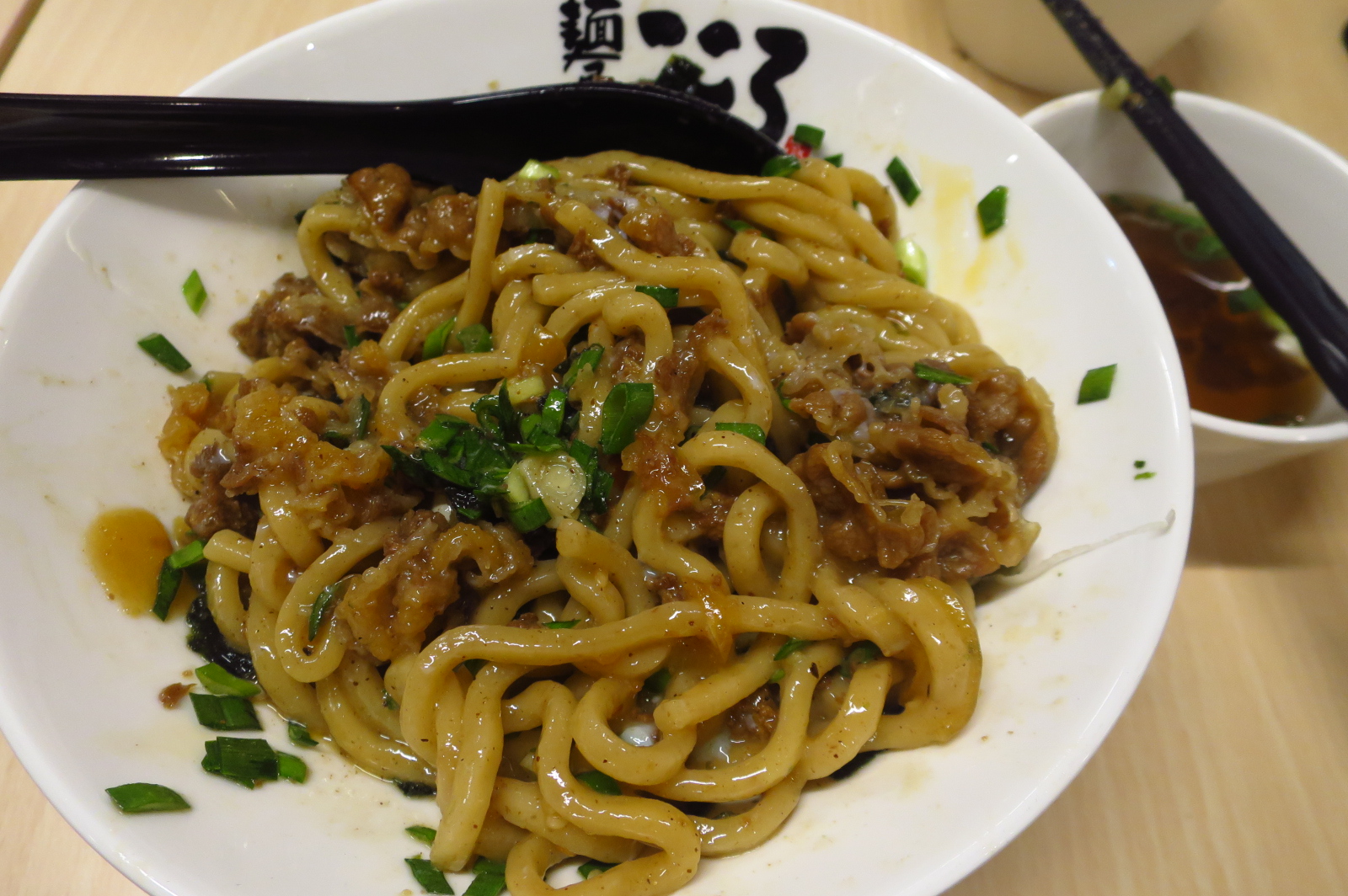 menya%2Bkokoro_nikuyama%2Bbeef%2Bmazesoba%2Bmixed.JPG