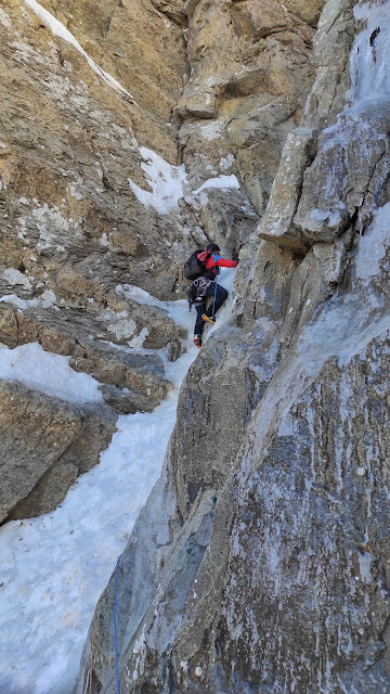 Corredor Maribel D+ 350m, Peña Telera.