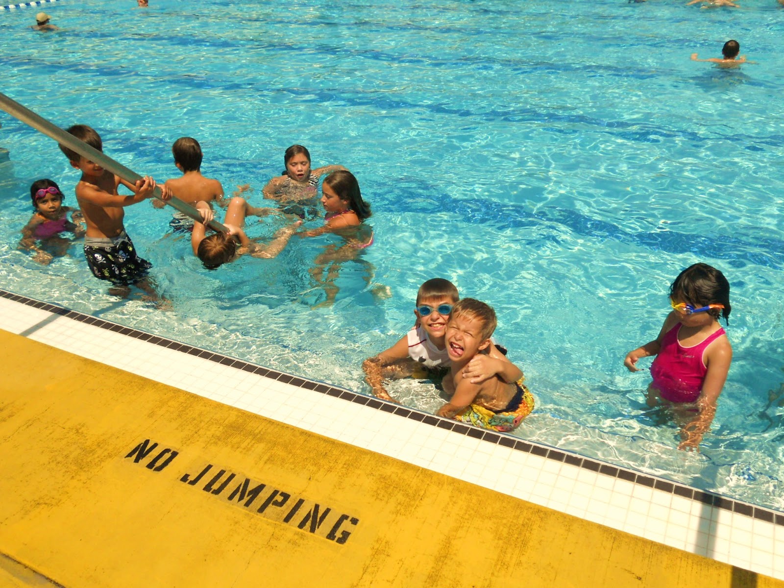 Higdonhouse Cooling off GT Bray Pool