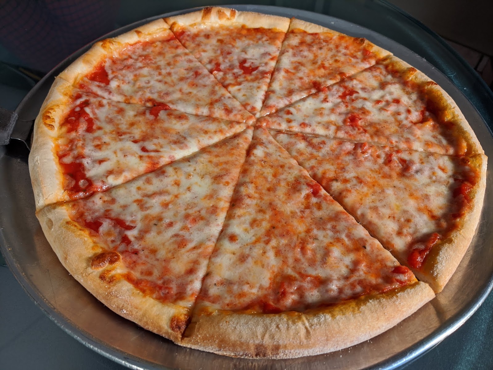 Luigi's Pizzeria Olyphant, PA NEPA Pizza Review
