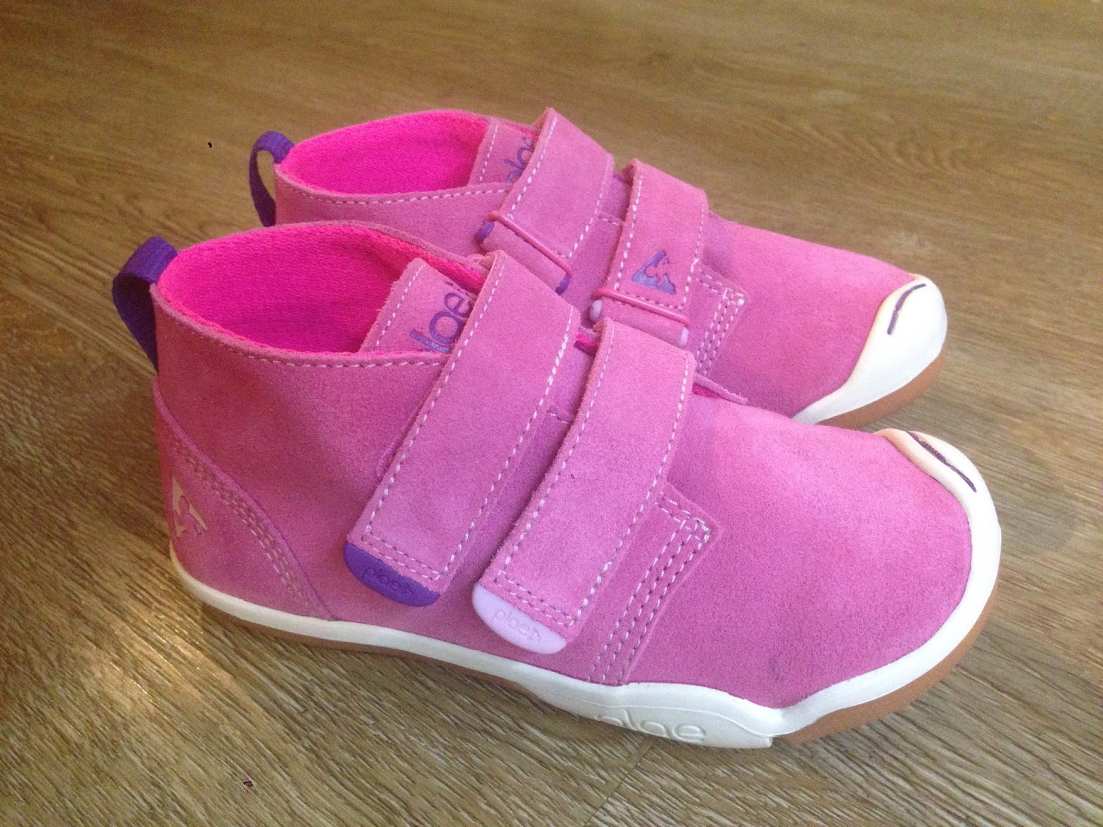 v pavucine nike sunray