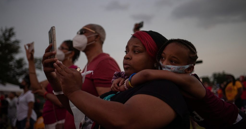 Photo George Floyd S Casket Arrives Church For Public Viewing In