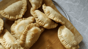 Resep Kue Pastel Kentang Kulit Renyah Tanpa Telur