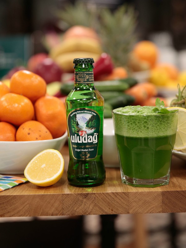 Limonlu Kek Pratik ve Lezzetli Tariflerin Adresi Dilara Koçak�tan